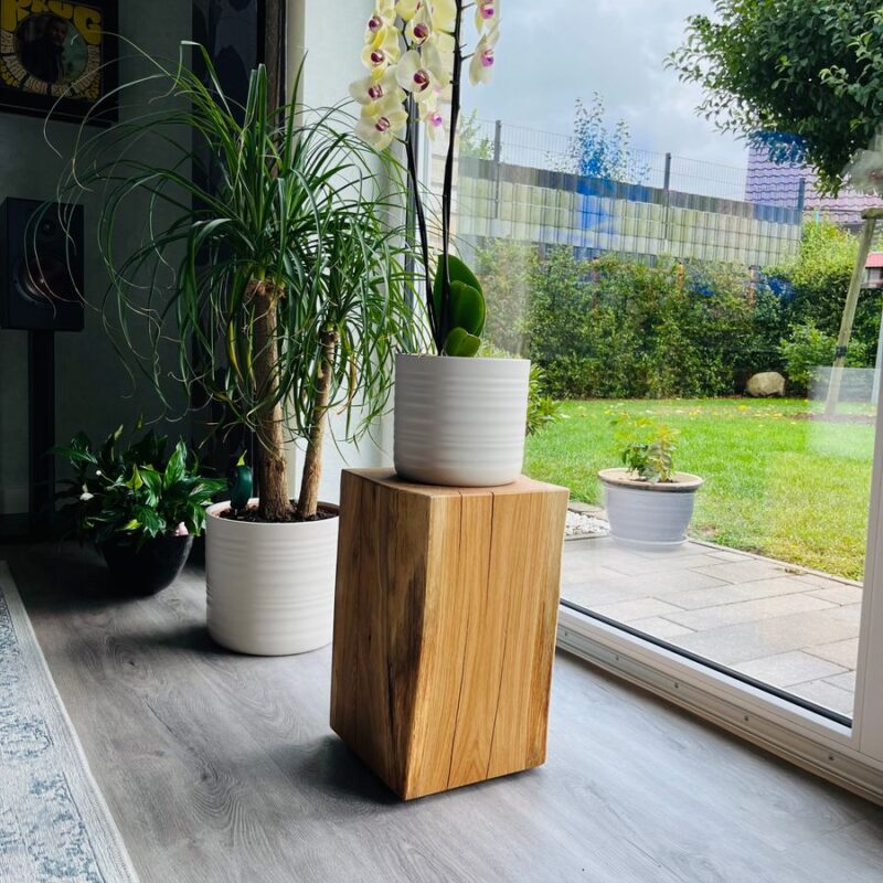 Le bloc de bois : un meuble polyvalent 10 Holzblock-Aus-Eichenholz-Als-Dekoartikel