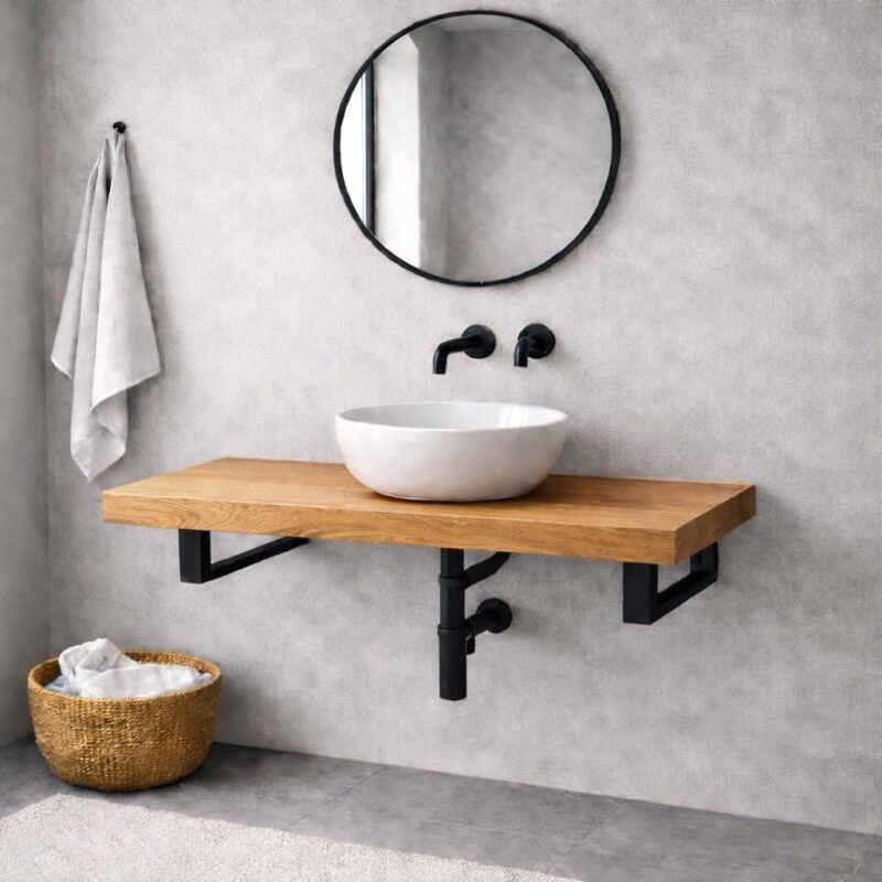 Plateau de vasque en bois massif sur mesure, dans une salle de bains