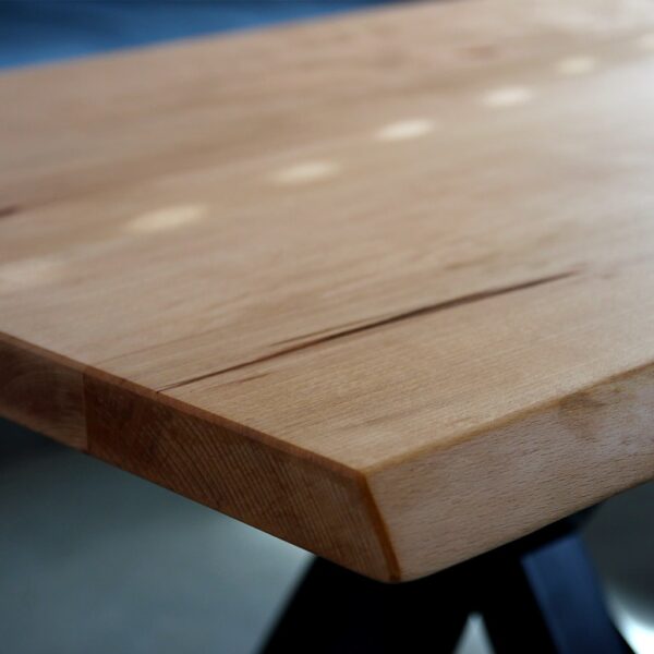 Table Basse En Bois Massif Sur Mesure, En Hêtre, Vue De Détail