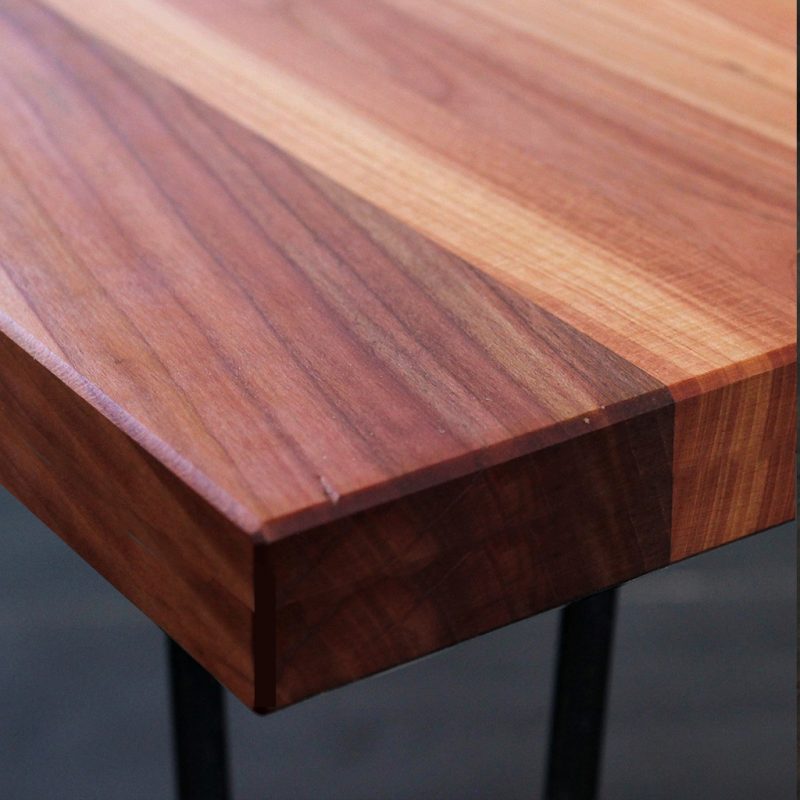 Couchtisch Kirschbaum Detail