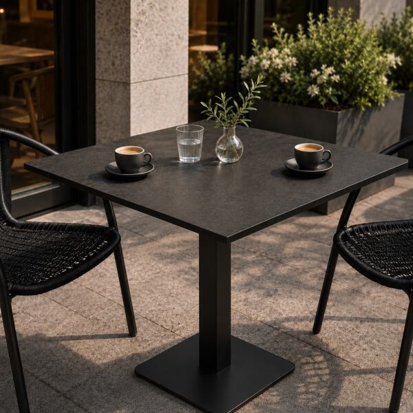 Table Bistrot Sur Mesure Pour Terrasse Et Restauration, Vue 4