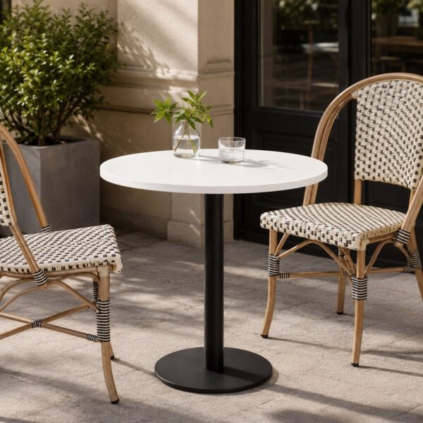 Table bistrot sur mesure pour terrasse et restauration, vue 2