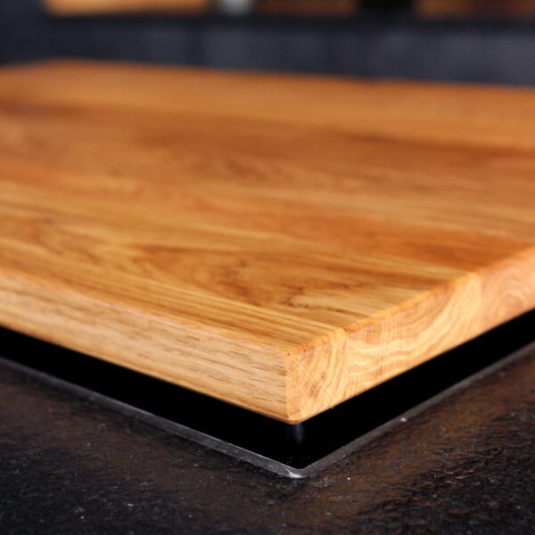 Couvre-Plaque De Cuisson En Bois Pour Vitrocéramique Et Induction, Sur Une Plaque De Cuisson, En Chêne, Vue De Détail