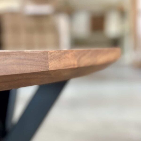 Table Basse En Bois Massif Sur Mesure, En Noyer, De Forme Ovale, Avec Option Led