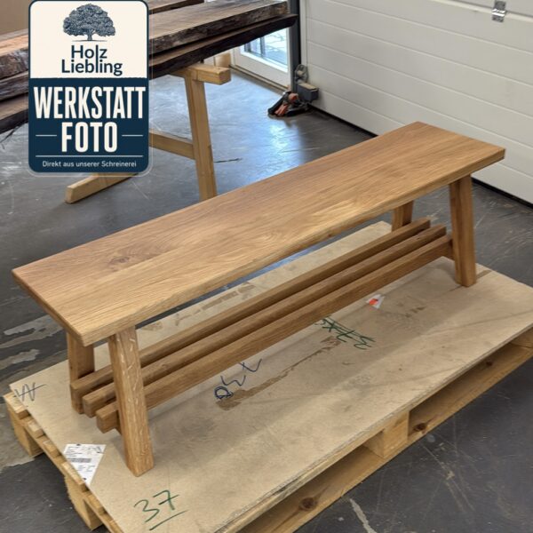 Banc D’entrée En Chêne Avec Étagère À Chaussures, Photo De Fabrication Dans L’atelier, En Chêne