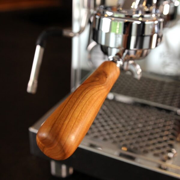 Manche De Porte-Filtre En Bois Massif Pour Machine Espresso, Vue Principale, En Merisier